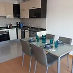 Mirabelle דירה